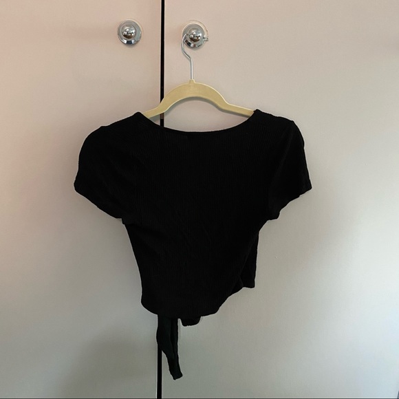 Wrapped cropped t-shirt - Picture 2 of 2